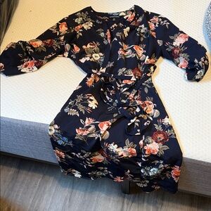 41 Hawthorn Navy Floral Long Sleeve Dress